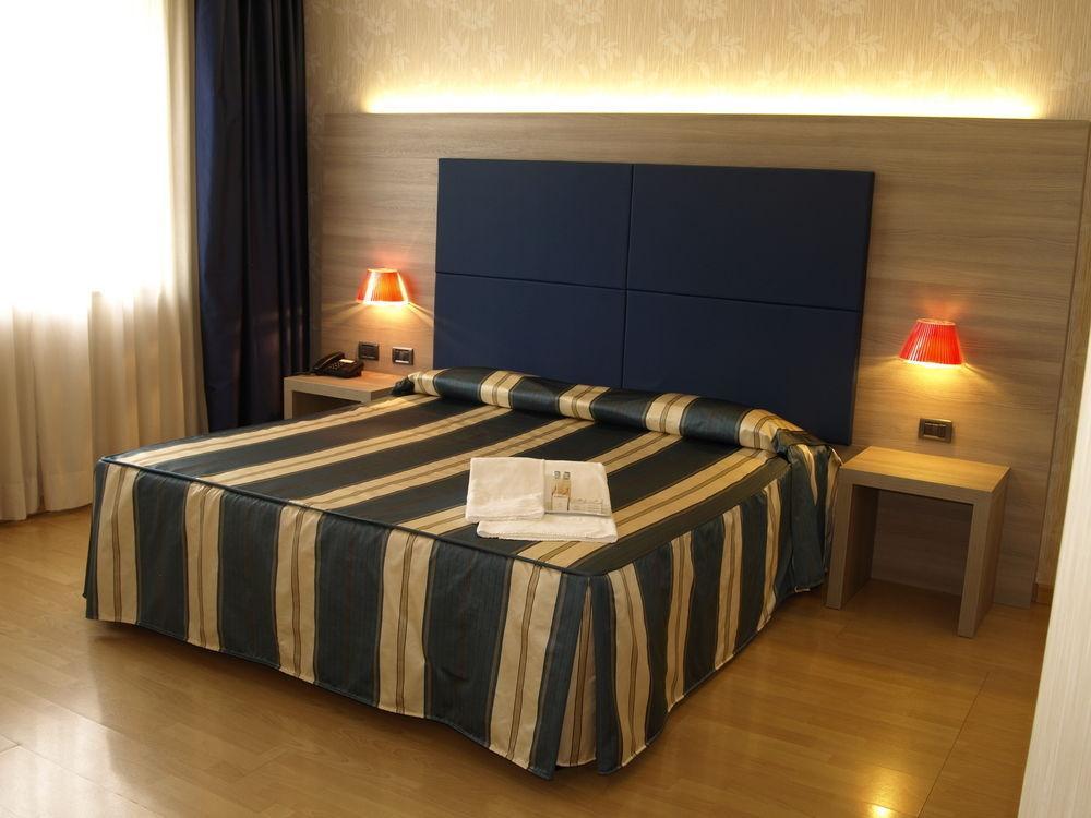Hotel Alberi Lecco Eksteriør bilde