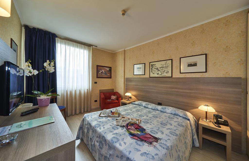 Hotel Alberi Lecco Eksteriør bilde